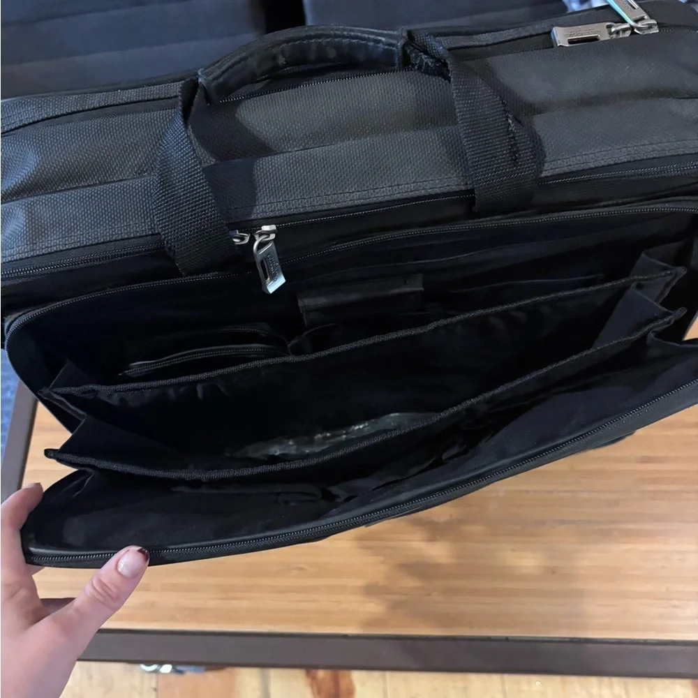 Classic Black Roller Briefcase/Laptop Bag